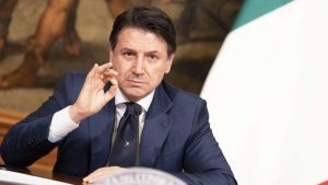 Conte al Senato: "Vogliamo evitare un nuovo lockdown"