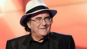 albano-carrisi-cappello-solonotizie24