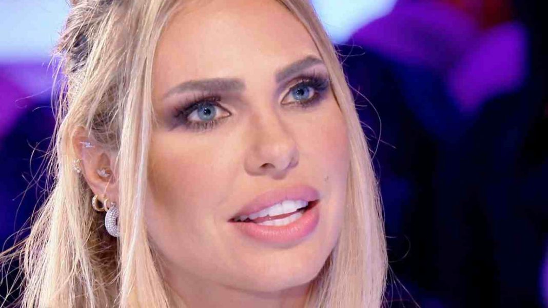 Ilary Blasi è rifatta Il prima e il dopo della conduttrice de L Isola