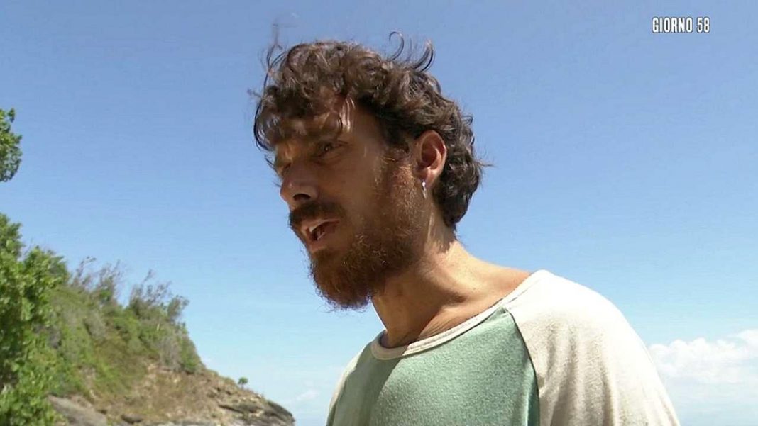 "Un pugno nei reni", Andrea Cerioli furioso all'Isola dei Famosi: nervi