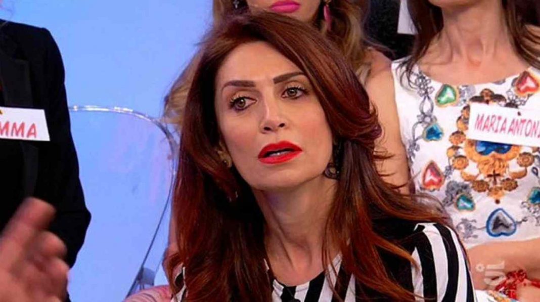 Barbara De Santi La Ricordate Così Dimenticatela Eccola Oggi Dopo Uomini E Donne Cambio Look 