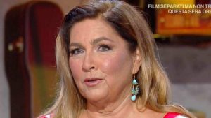 Romina Power in minigonna - Solonotizie24