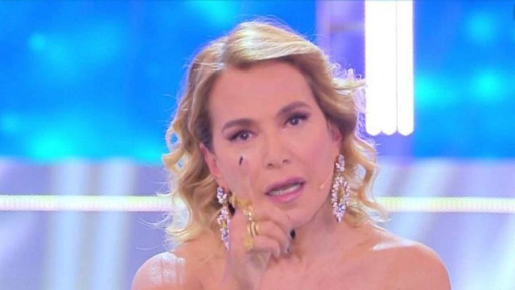 Barbara D’Urso, è ufficiale: si ferma